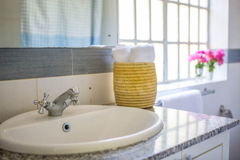 Garden Cottage - Gallery 12